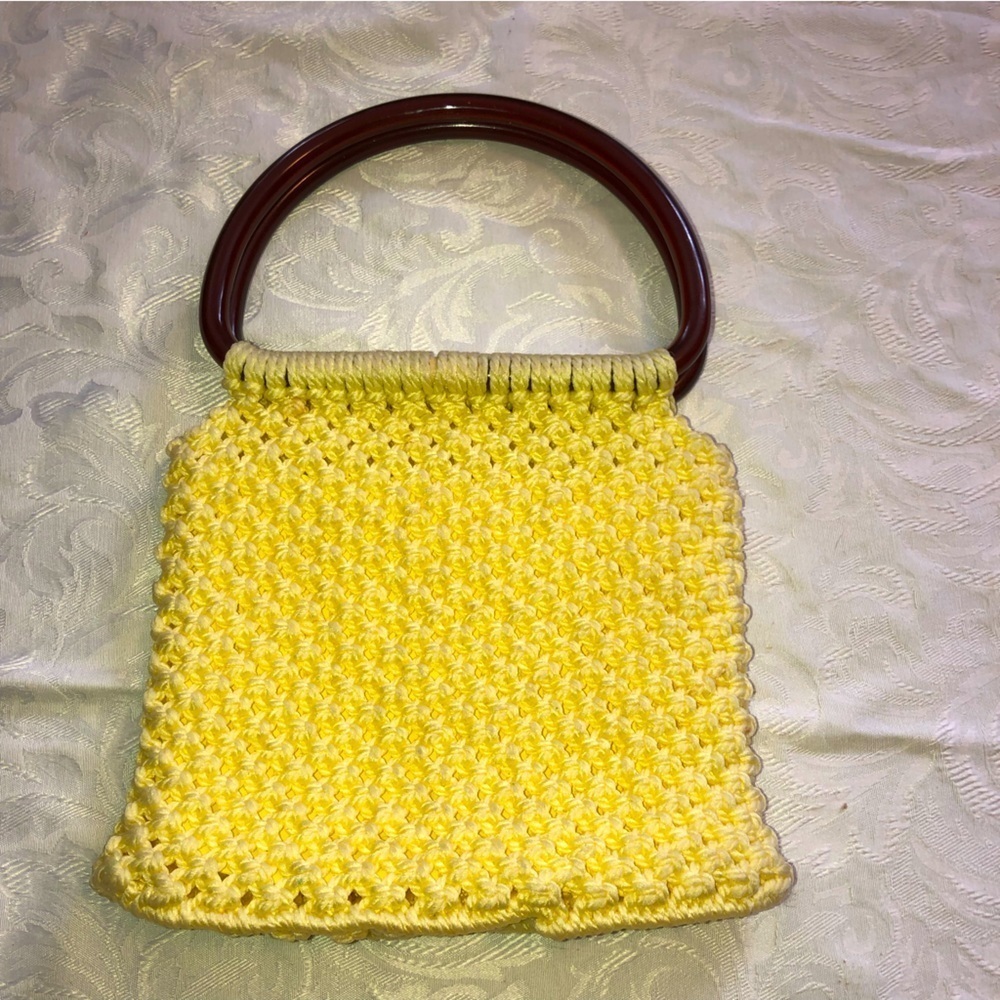 VTG 70s Yellow Macrame Brown Lucite Handle Handbag Hand Made 9” x 7.5”